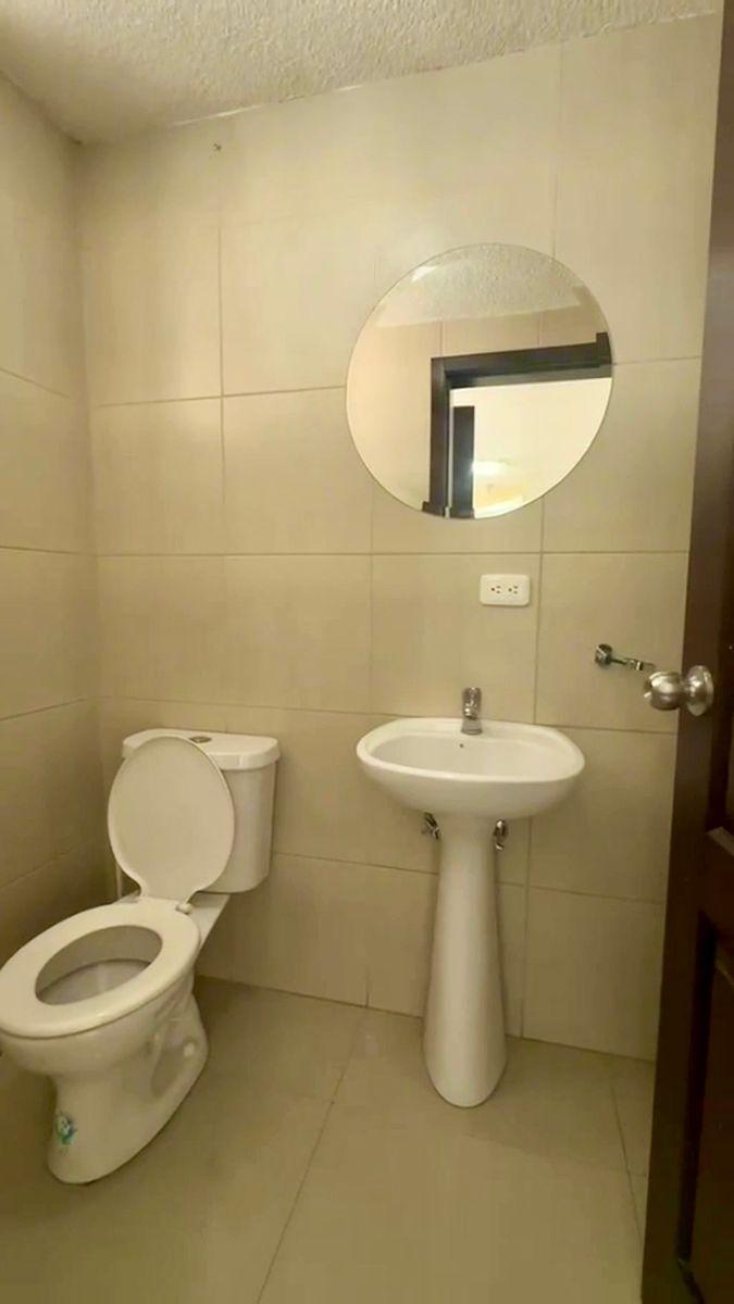 Casa de 191 m² con 3 Dorm. en Venta en Carcelén — imagen 7