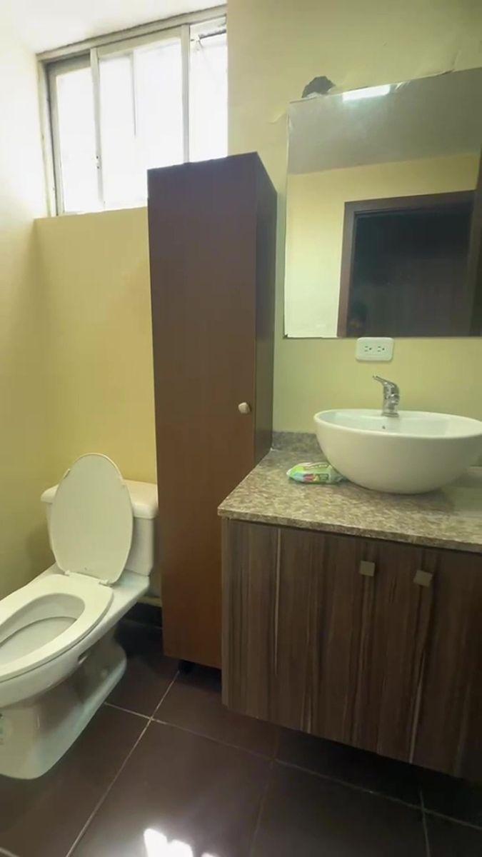 Casa de 191 m² con 3 Dorm. en Venta en Carcelén — imagen 5