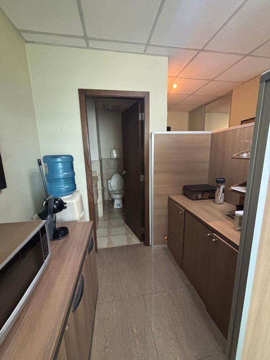 Venta Oficina 50 m² Edificio Bue Towers, Guayas — imagen 3