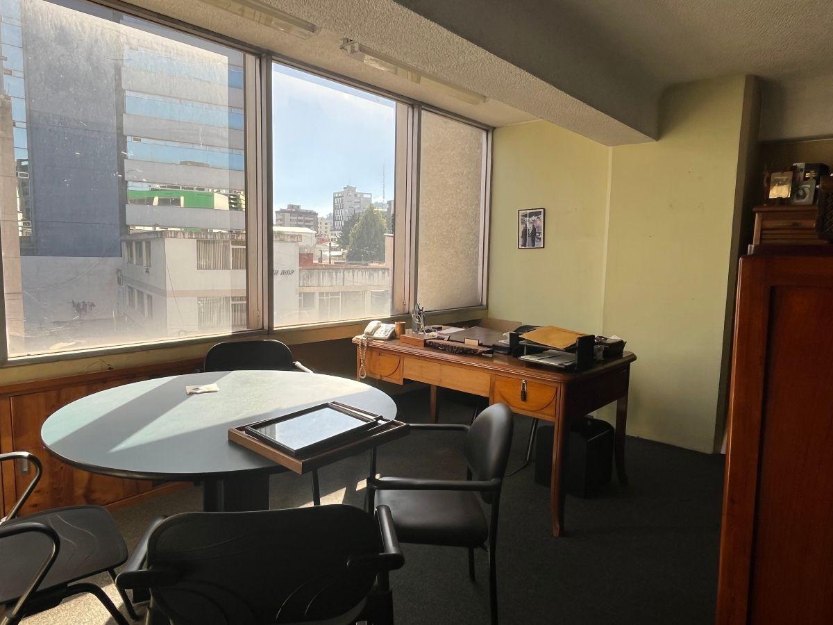 Oficina 54 m² Frente Centro Comercial El Jardin Oportunidad — imagen 7