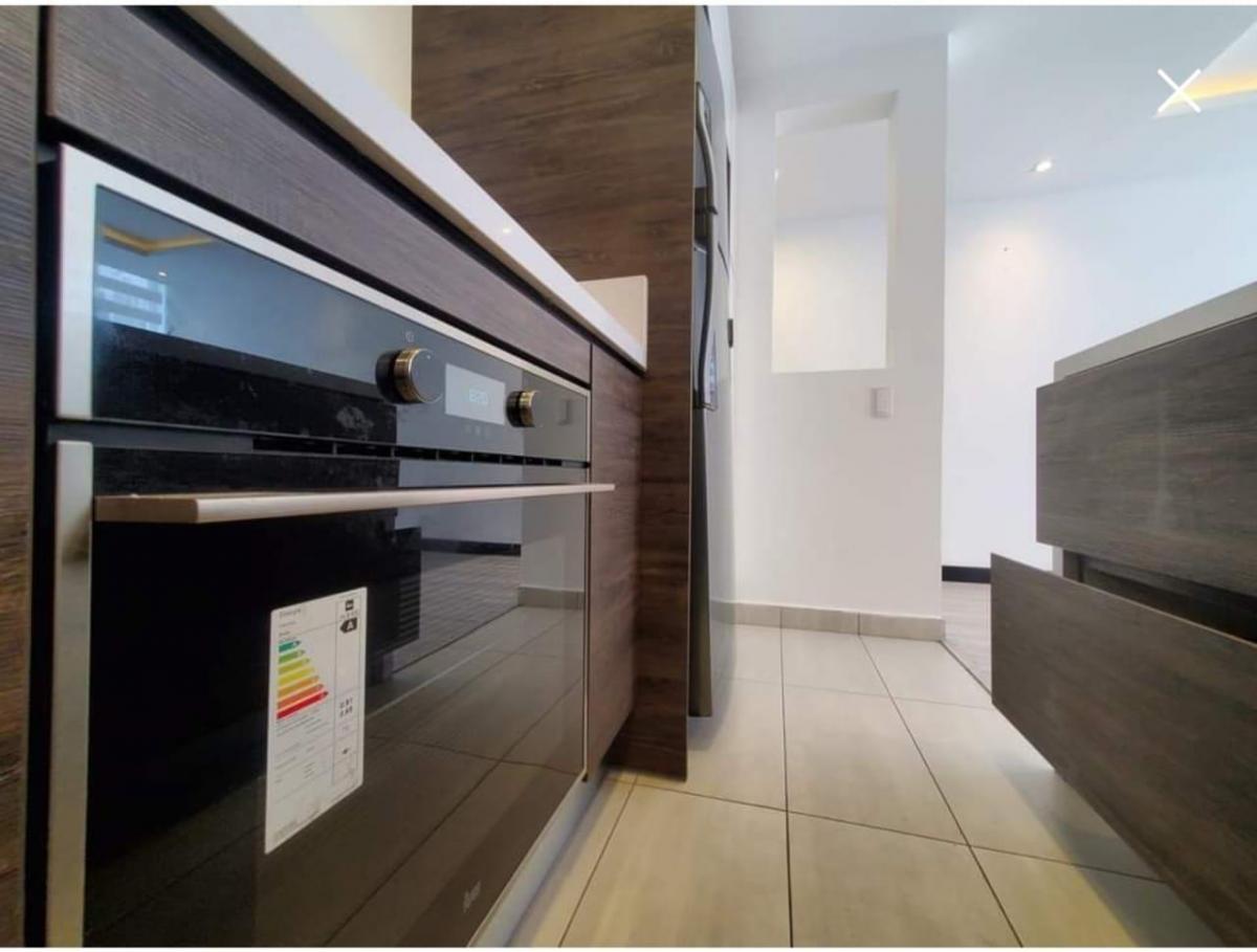 Venta Departamento de Lujo 2 Dorm. en El Quito Tenis - Quito — imagen 8