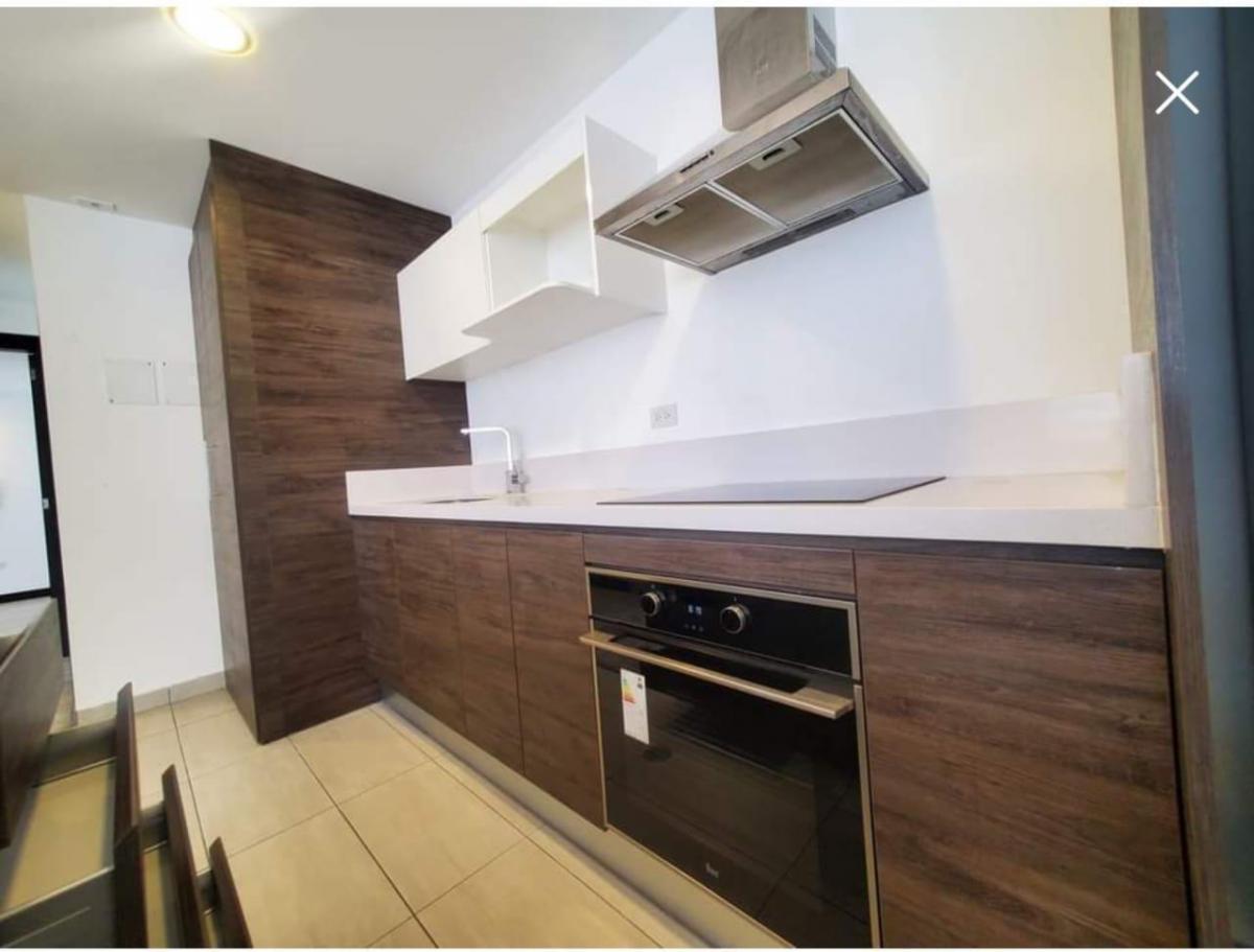Venta Departamento de Lujo 2 Dorm. en El Quito Tenis - Quito — imagen 7