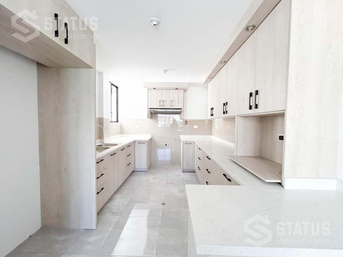 Venta de Casa con Terraza y Patio Cerca Hacienda Capelo — imagen 8