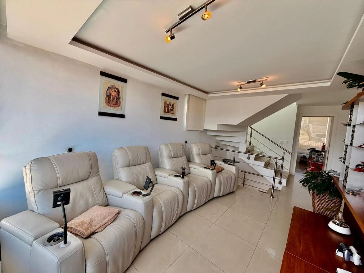 Mgv Venta Casa Independiente 3 Pisos Cumbaya Piscina Privada — imagen 5