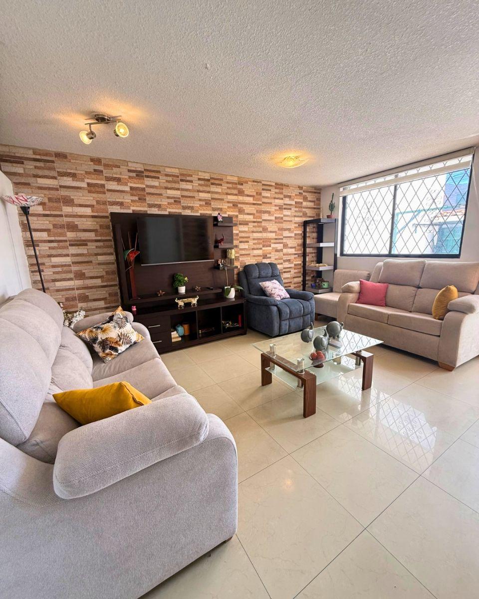 Se Vende Casa de 4 Dorm. en Carcelén — imagen 10
