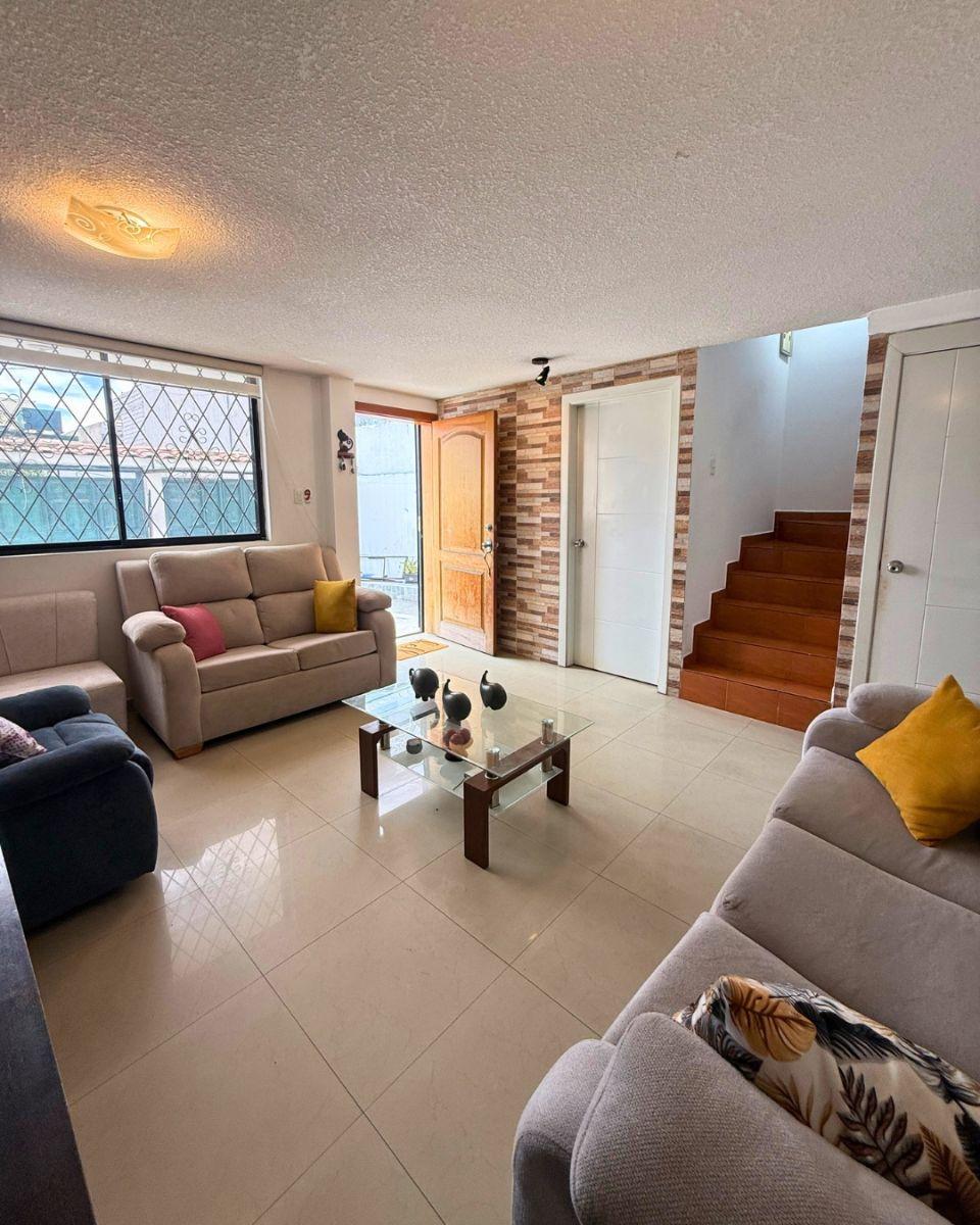 Se Vende Casa de 4 Dorm. en Carcelén — imagen 8