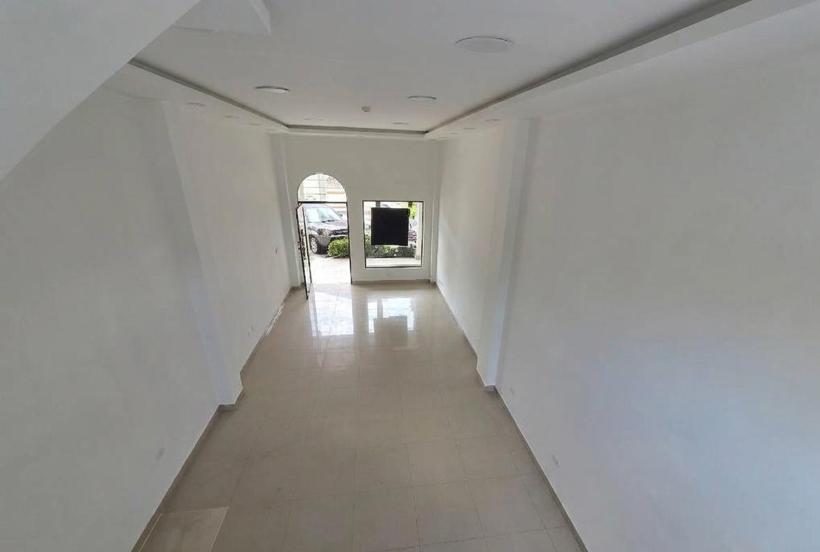 Local Comercial Esquinero de 81 m² y 2 Plantas en Venta en Plaza Colonia Vía a La Costa, Guayas — imagen 10