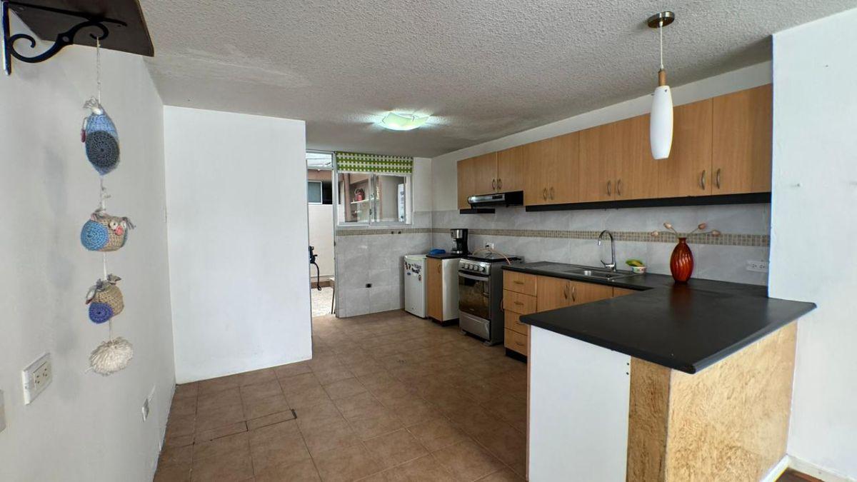 Departamento en con Patio Privado – Sector Solca / Embajada Americana — imagen 9