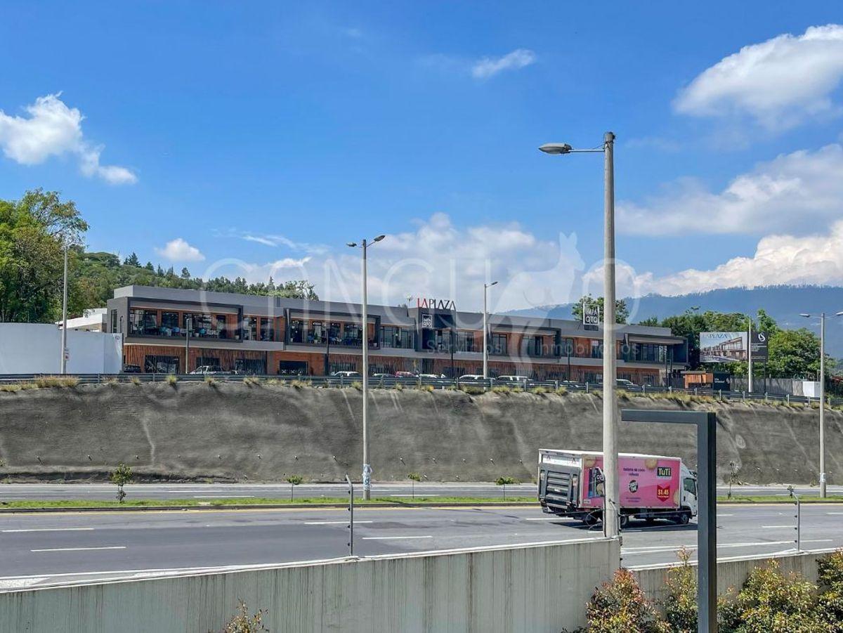 Local Comercial de Venta en Plaza Magnolia – Ruta Viva (Cumbayá / Tumbaco) — imagen 3