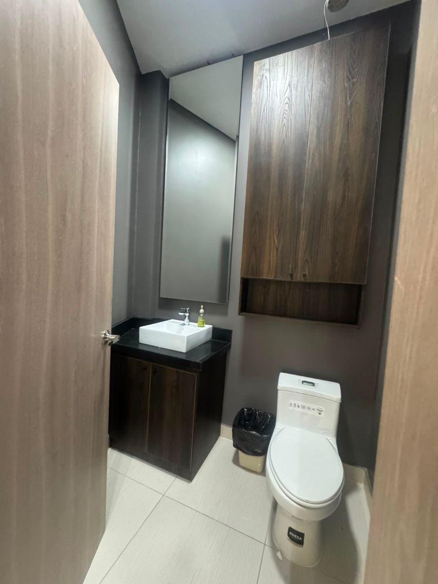 Local en Venta Ubicado en Plaza Vizcaya 1 en Samborondon, Guayas — imagen 7