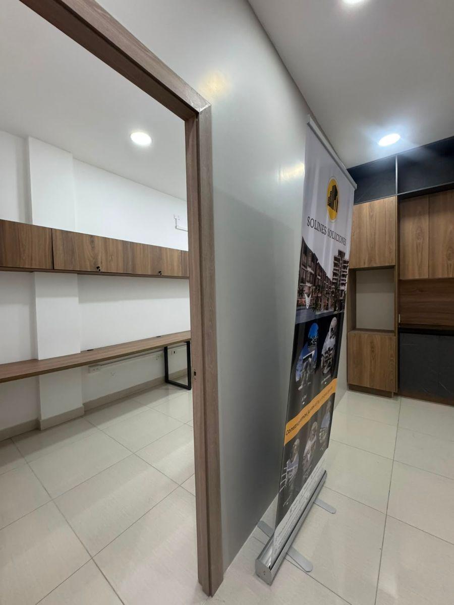 Local en Venta Ubicado en Plaza Vizcaya 1 en Samborondon, Guayas — imagen 4