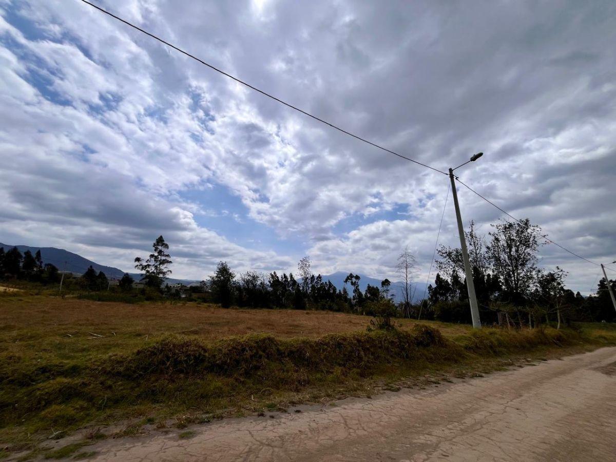 En Venta Terreno en Otavalo de 1050 m² Sector Chuchuqui, Imbabura — imagen 7