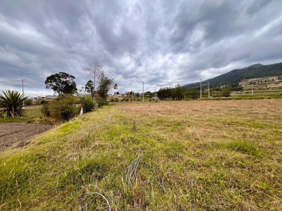 En Venta Terreno en Otavalo de 1050 m² Sector Chuchuqui, Imbabura — imagen 3