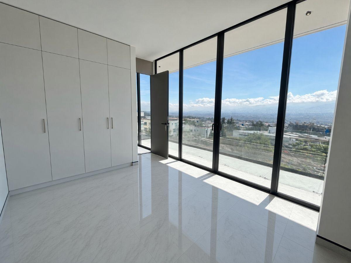 Hermoso Departamento de Venta por Site Center Cumbayá! a Estrenar! — imagen 8