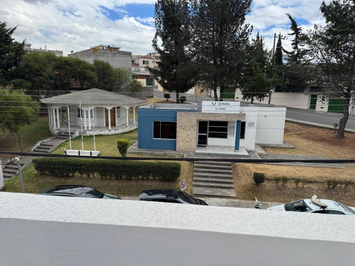Deb Casa en Venta Sector Embajada Americana $ — imagen 4