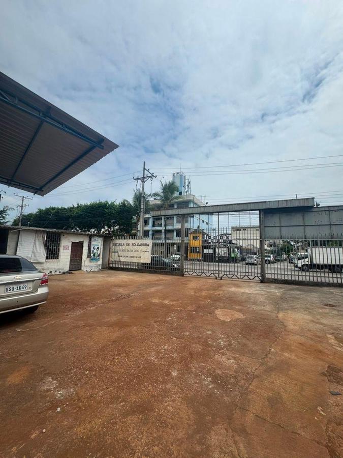 Oportunidad Edificio Comercial Juan Tanca Marengo, Guayas — imagen 7