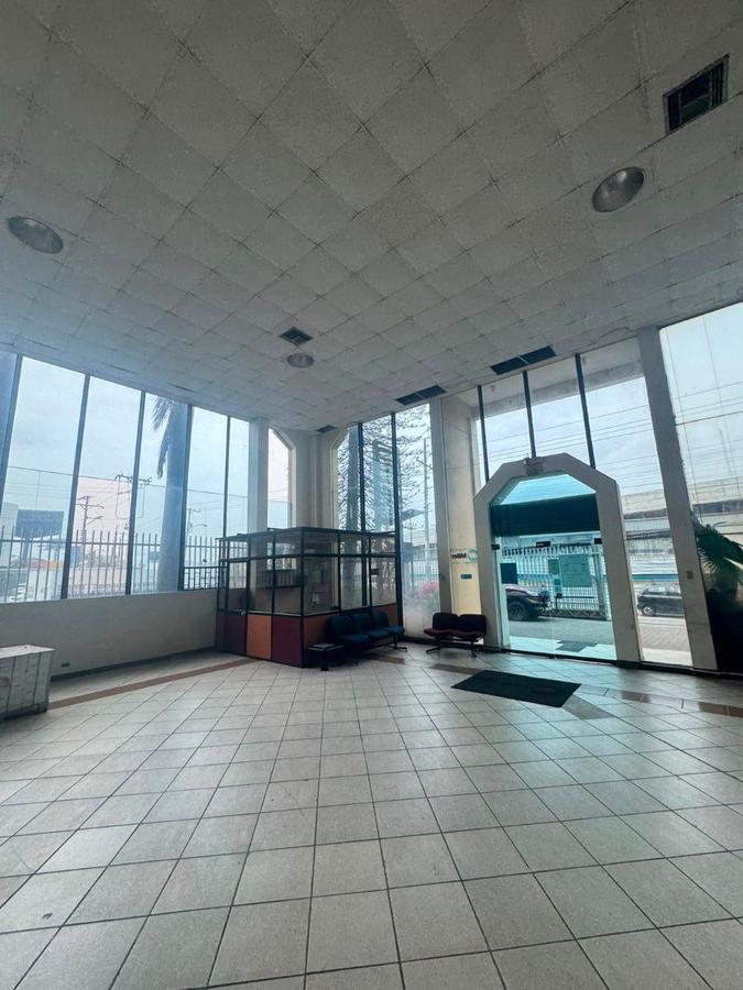 Oportunidad Edificio Comercial Juan Tanca Marengo, Guayas — imagen 5