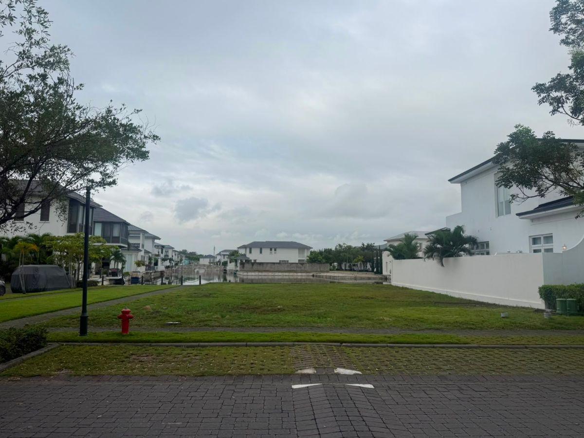 Aires de Batan Espectacular Ubicacion Terreno en Venta con Vista Al Canal 540 m², Guayas — imagen 7