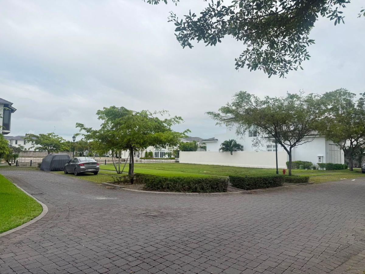 Aires de Batan Espectacular Ubicacion Terreno en Venta con Vista Al Canal 540 m², Guayas — imagen 5