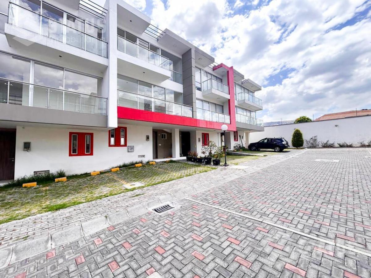 Vendo Casa en Conjunto con Piscina en Conocoto — imagen 10