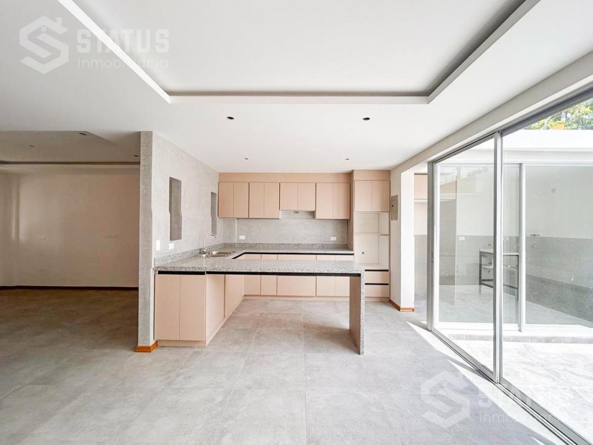 Vendo Casa en Conjunto con Piscina en Conocoto — imagen 4