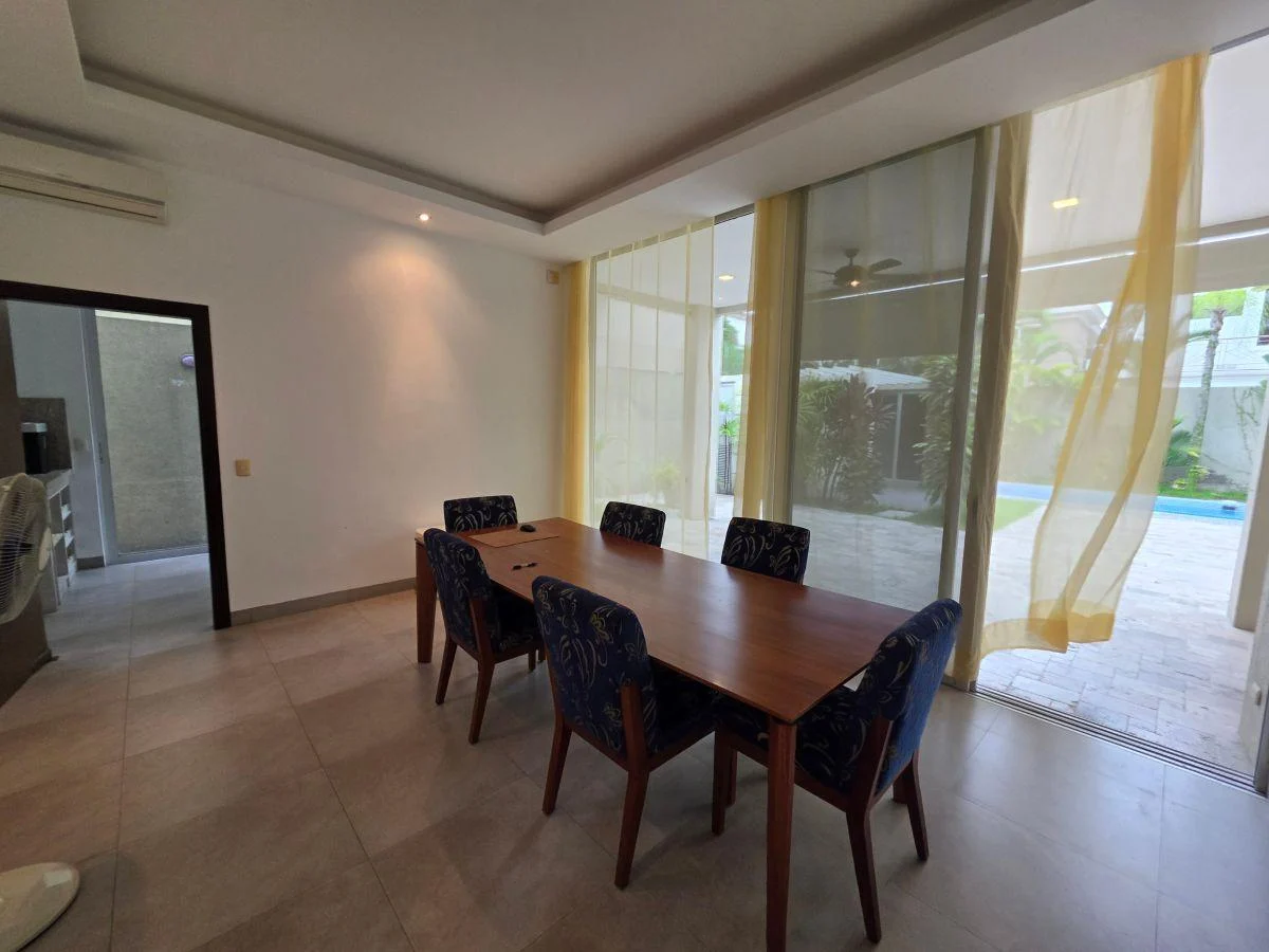 Casa con Piscina 4 Dorm. en Venta en Samborondón, Guayas — imagen 10