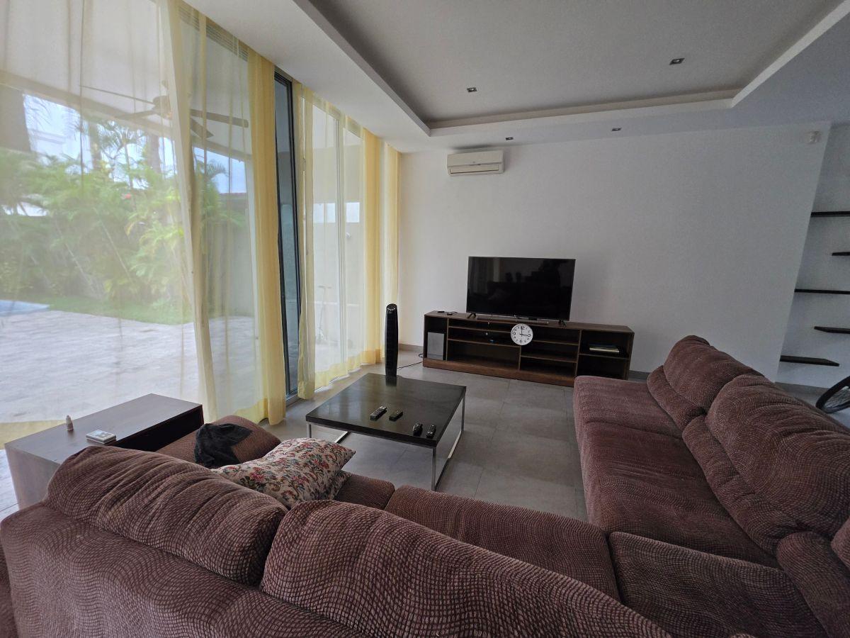 Casa con Piscina 4 Dorm. en Venta en Samborondón, Guayas — imagen 9