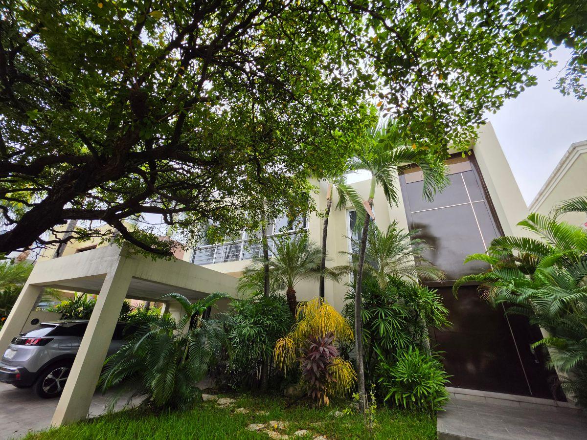 Casa con Piscina 4 Dorm. en Venta en Samborondón, Guayas — imagen 7