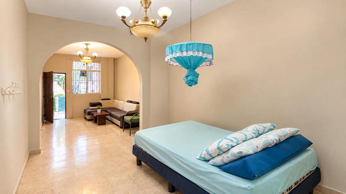 Casa Comercial Rentera en Venta en Ciudadela. Bolivariana, Cerca de Universidad Guayaquil, Guayas — imagen 6