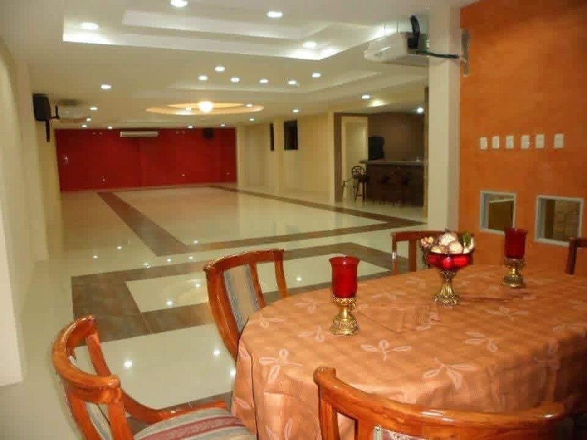 Se Vende Amplia Propiedad Comercial de Dos Plantas – Excelente Oportunidad de Inversión — imagen 4