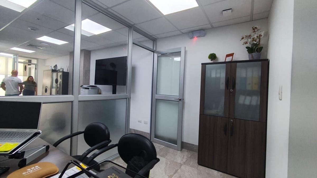 Oficina en Venta, Millenium Towers Platinium 1, Irir, Guayas — imagen 9
