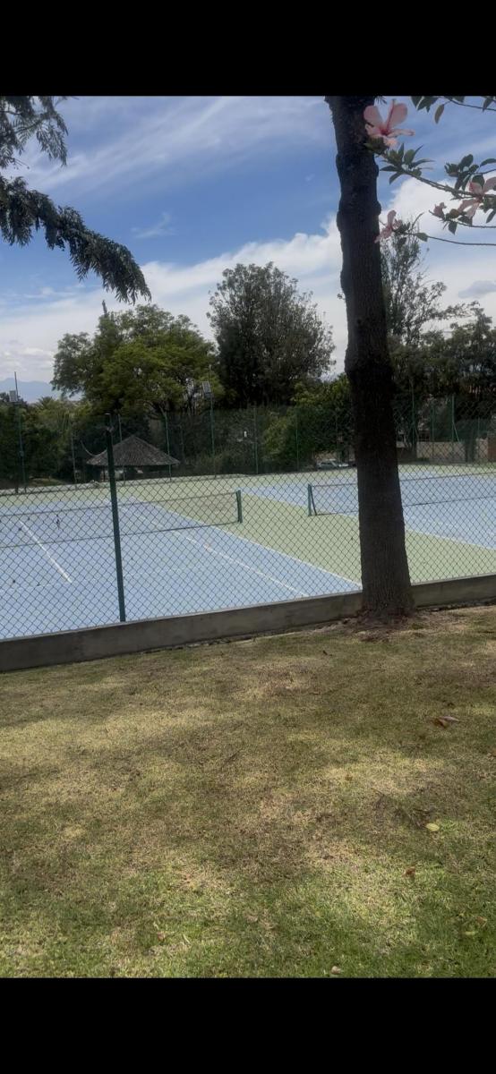 Vendo Hermoso Terreno Cumbaya Frente a un Parque Urb Cerrada Los Eucaliptos — imagen 6