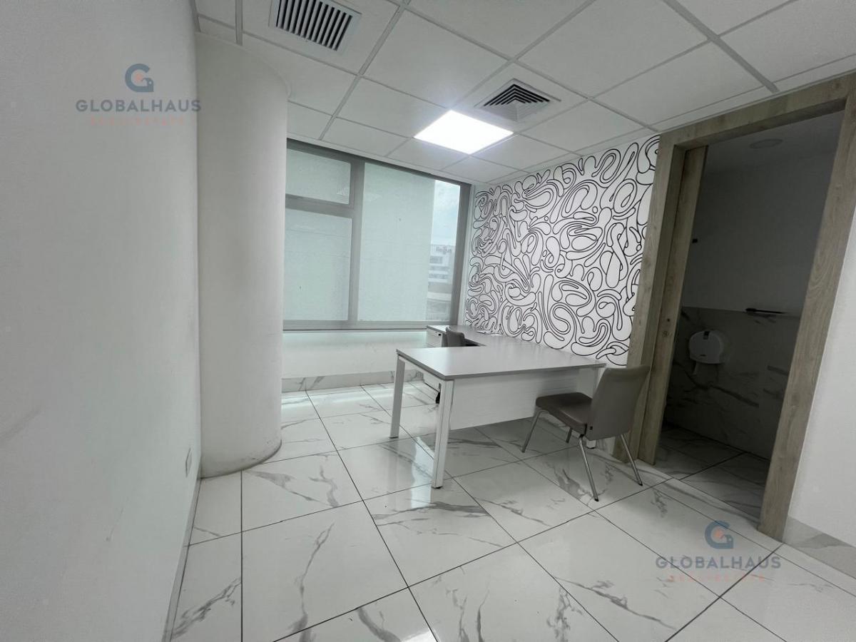Venta de Consultorio – Torre Médica Solaris - Sector Mall del Sol - Parqueo Cubierto. G. m. Guayas — imagen 10