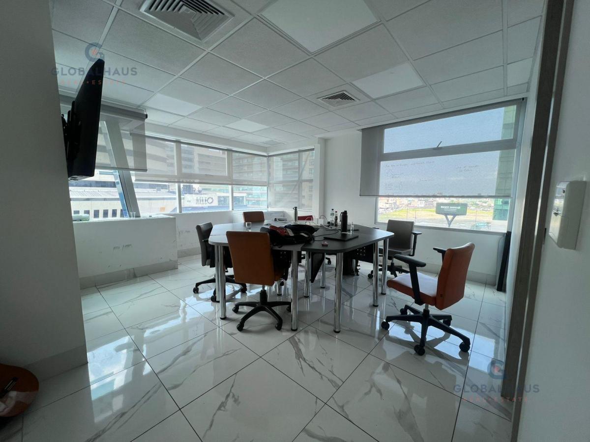 Venta de Consultorio – Torre Médica Solaris - Sector Mall del Sol - Parqueo Cubierto. G. m. Guayas — imagen 4