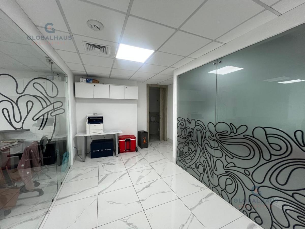 Venta de Consultorio en Torre Médica Solaris - 2 Parqueos Incluidos. G. m, Guayas — imagen 6