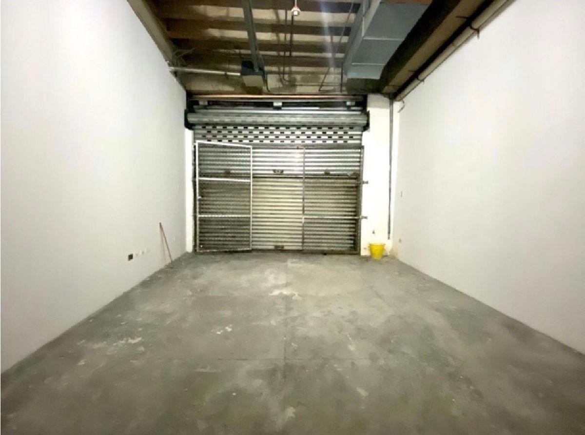 Vendo o Alquilo Muy Grande Local Comercial Avda Orellana y Avda Tanca Marengo, Guayas — imagen 4