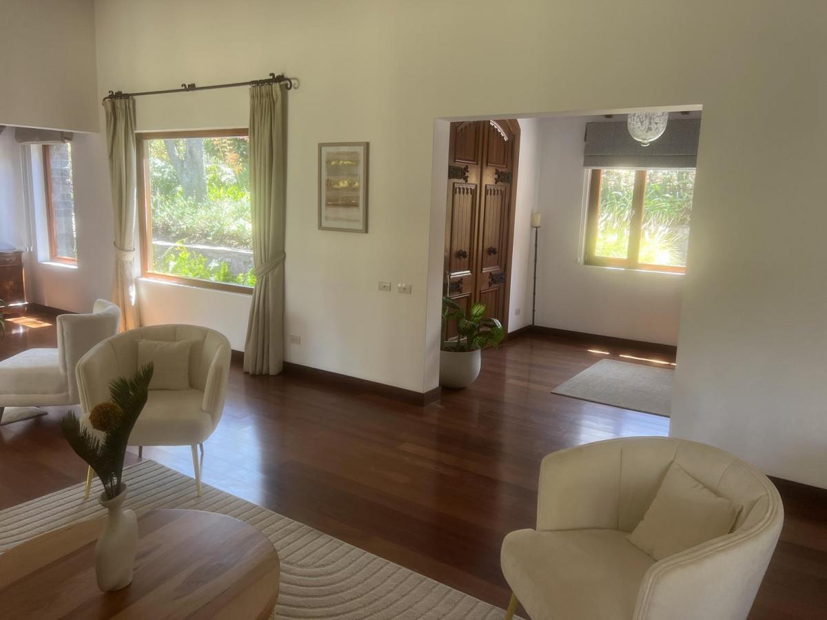 Venta Casa en Cumbayá Sector La Viña en Urbanización — imagen 6