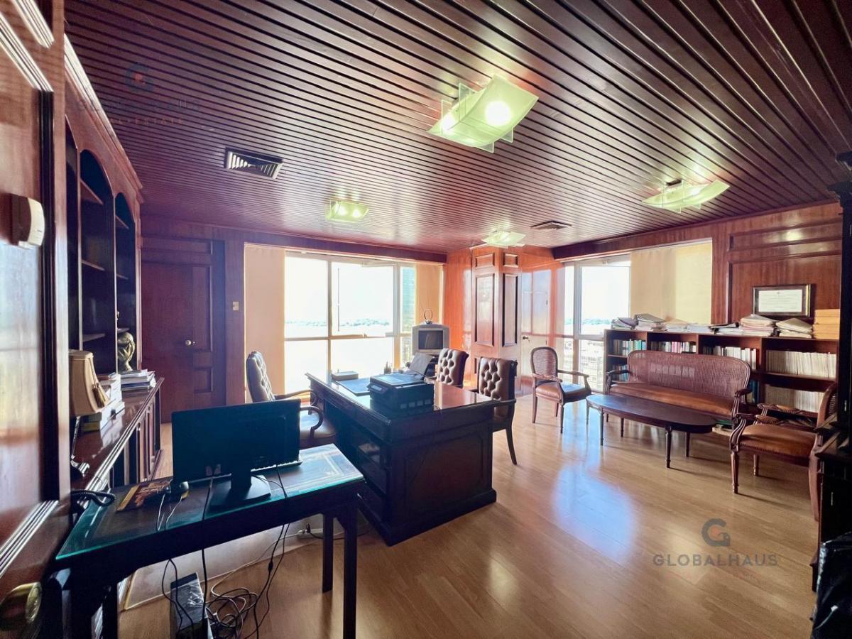 Venta de Oficina en Centro de Guayaquil, con Vista Al Rio, 121 m² con Garaje m. H. Guayas — imagen 9