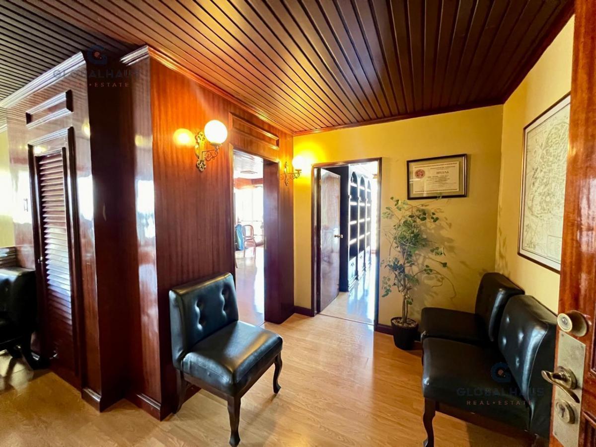 Venta de Oficina en Centro de Guayaquil, con Vista Al Rio, 121 m² con Garaje m. H. Guayas — imagen 4