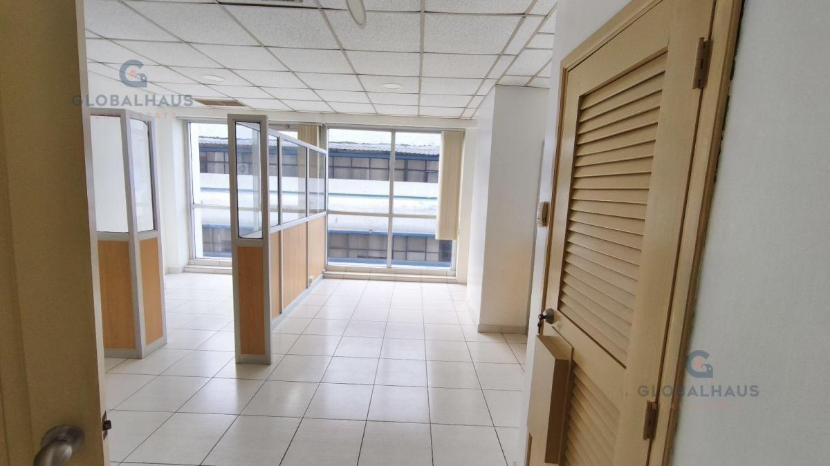 Venta Oficina con Bodega Torres de La Merced, Cordova y Junin Centro de Guayaquil, J. C. Guayas — imagen 5