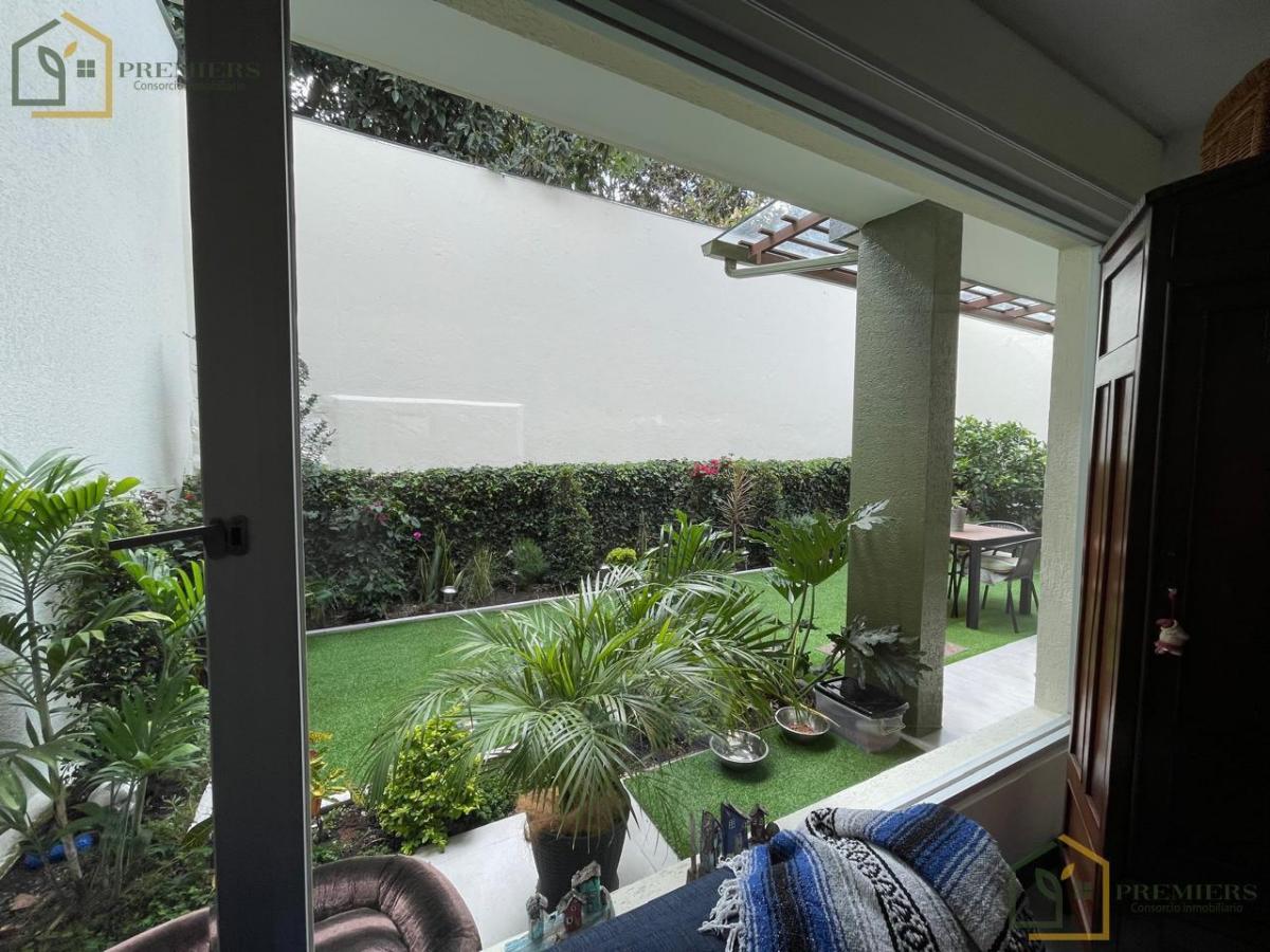 Casa Moderna de 3 Dorm. en Venta – Urbanización La Católica, Cumbayá — imagen 5