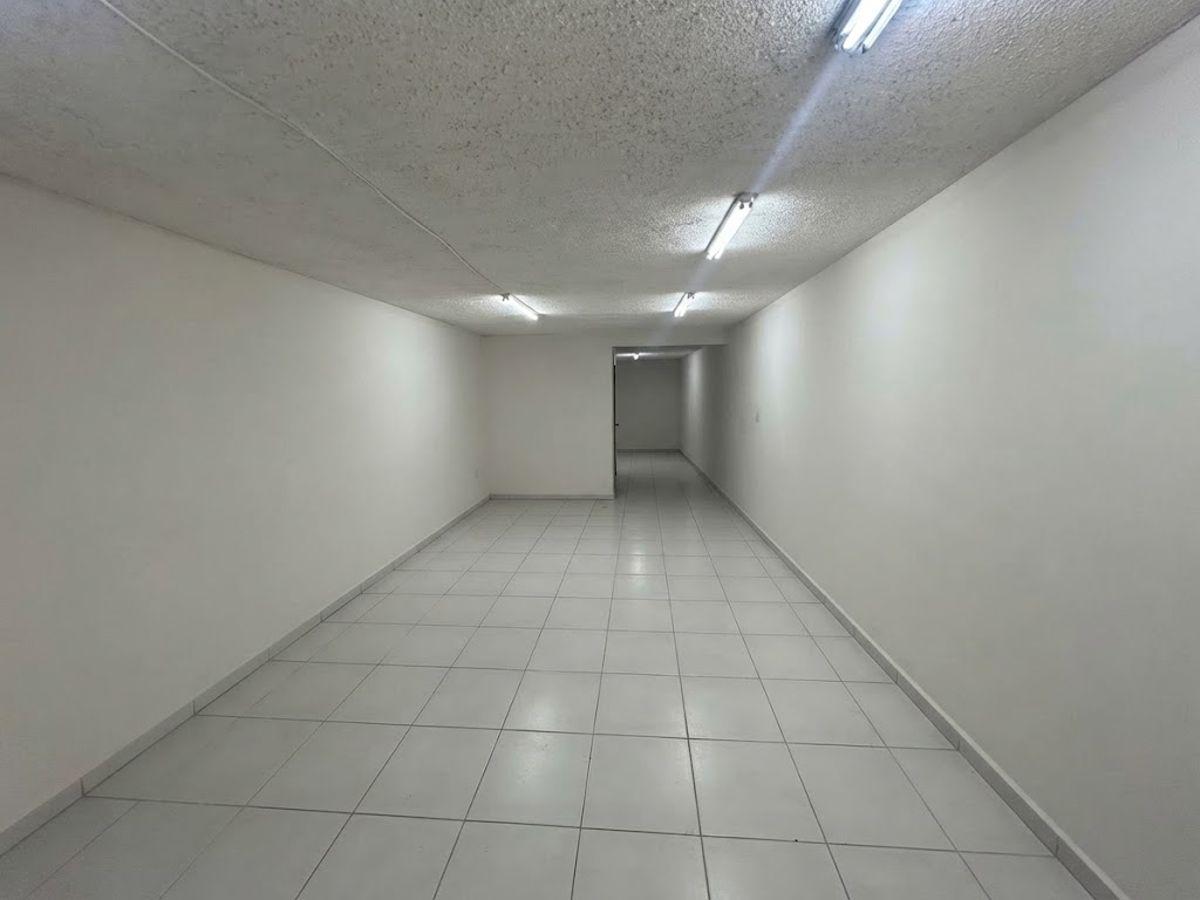 Venta 10 de Agosto Colon Local Comercial 280 m² Una Sola Planta — imagen 5