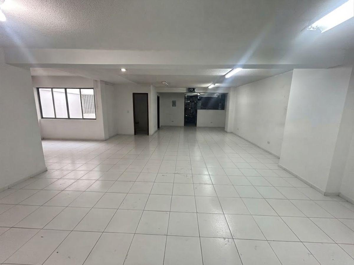 Venta 10 de Agosto Colon Local Comercial 280 m² Una Sola Planta — imagen 4