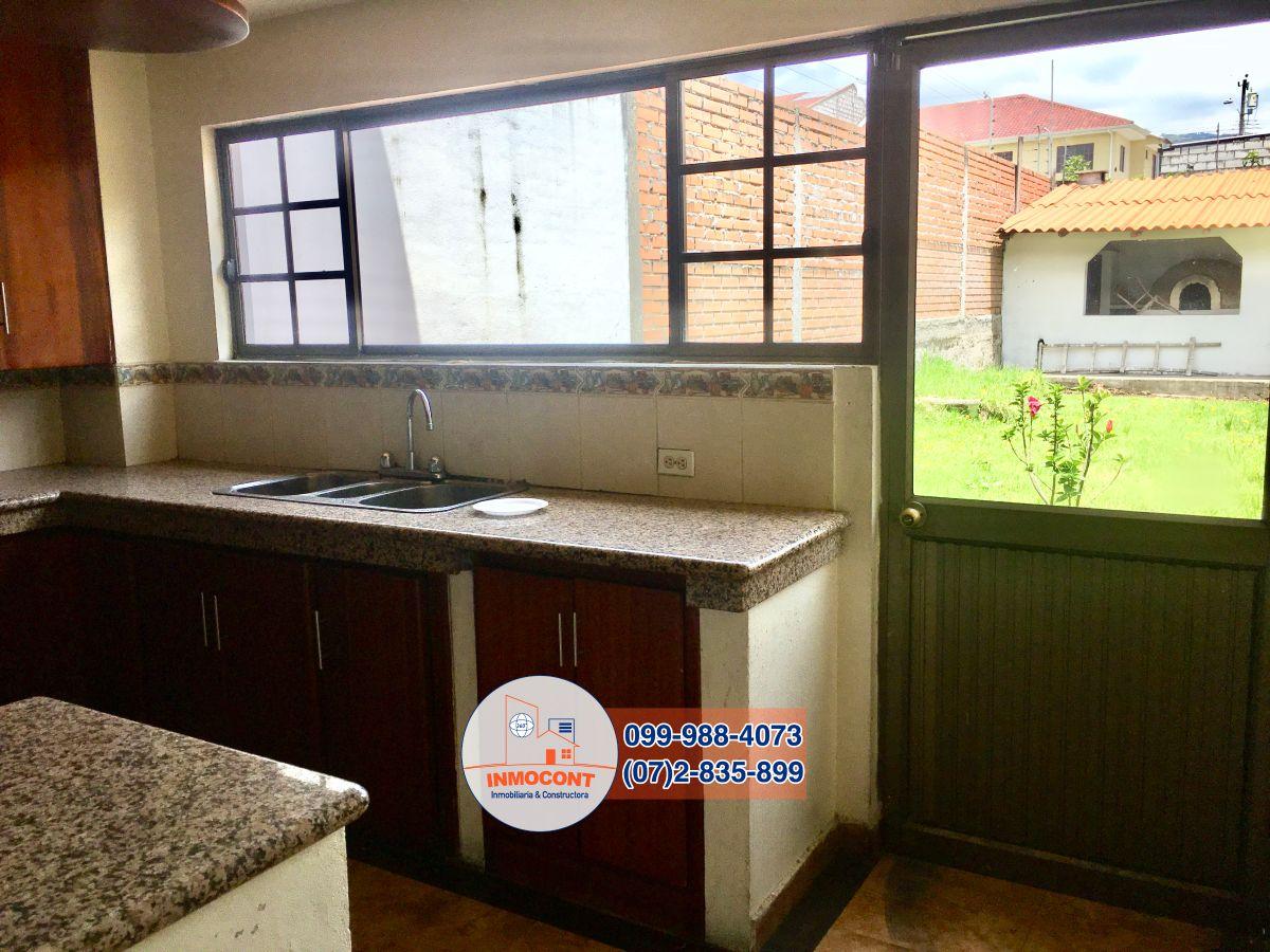 Se Vende Amplia Casa con Área Verde Ideal Para Institución sector Misicata a Una Cuadra de La Vía, Azuay — imagen 7