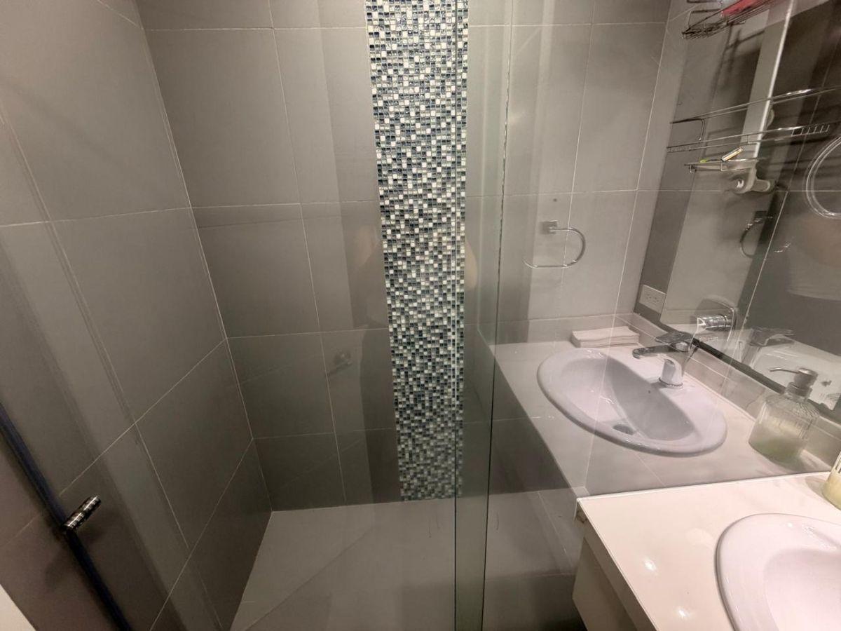 Departamento de Venta en El Sector Cumbayá de 141 m con Terraza Privada — imagen 3