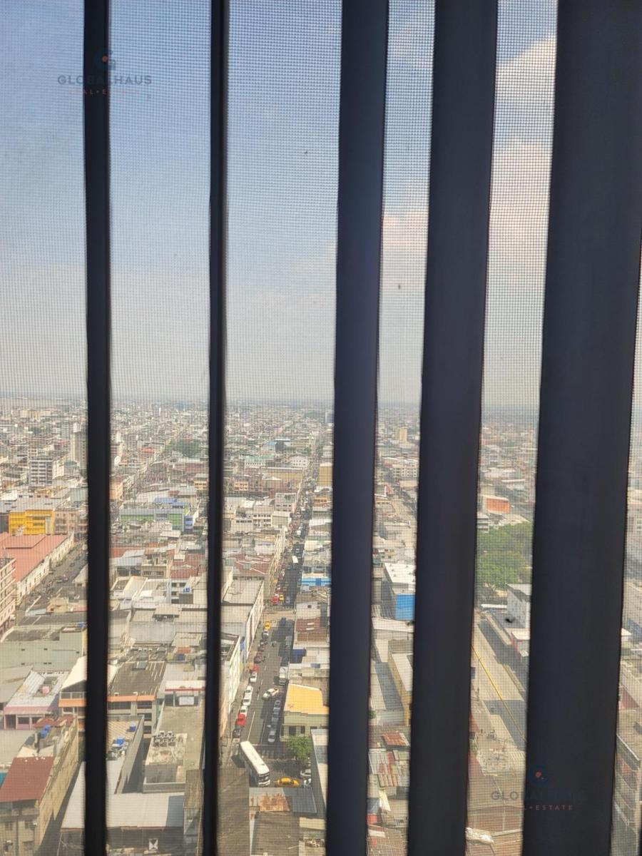Venta Oficina Edificio Forum Centro de Guayaquil, 40 m² m. G. Guayas — imagen 4