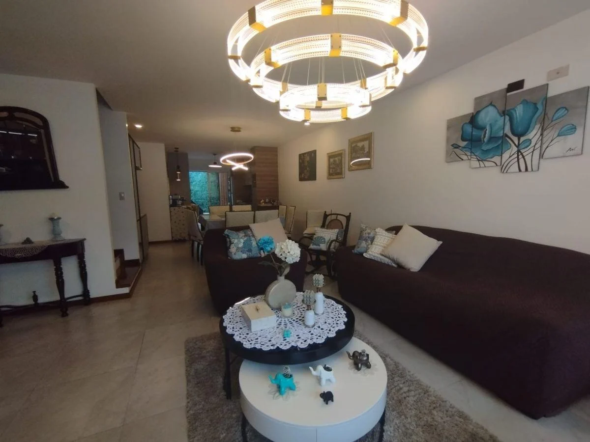 Departamento Duplex en Venta, Sector Empresa Eléctrica, Azuay — imagen 4