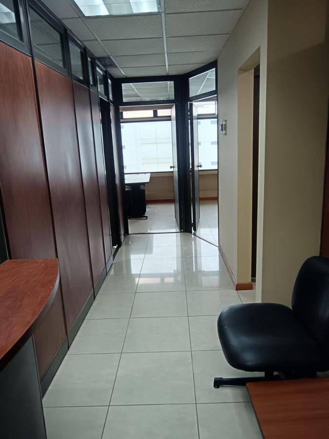 Vendo Oficina en El Edificio Torres del Norte, Guayas — imagen 6