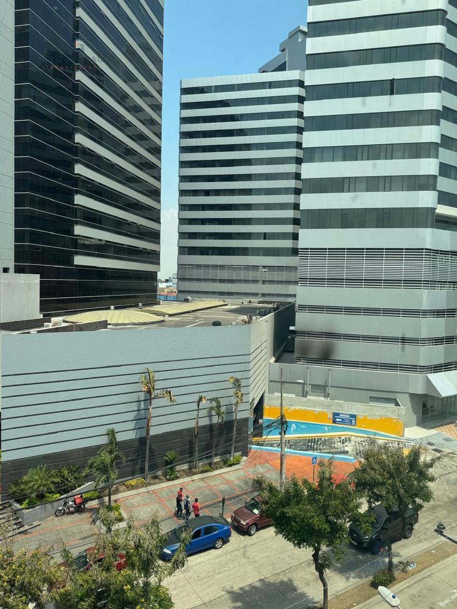 Venta de Oficina en Kennedy Norte, 196 m², Cerca de Sri R. Y, Guayas — imagen 8