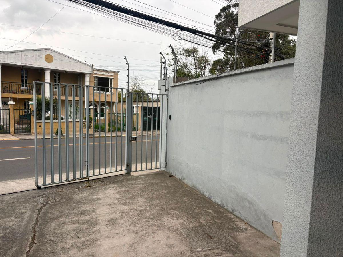 Propiedad Para Inversión | 4 Espacios + 2 Parqueaderos | Cerca de Portal Shopping — imagen 10